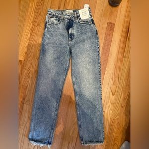 Abercrombie The 90’s Straight Ultra High Rise Jean